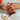 Photo Exklusiver Weihnachtsglocke mit Blumenmuster, traditionelles Kunsthandwerk Exklusiver Weihnachtsglocke mit Blumenmuster, traditionelles Kunsthandwerk
