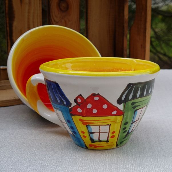 Handbemalte Tasse aus Keramik - Alte Stadt