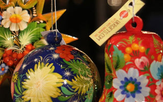 Ukrainischer Christbaumschmuck und handbemalte Keramik sind auf den Weihnachtsmärkten 2017 in Wien und Berlin!