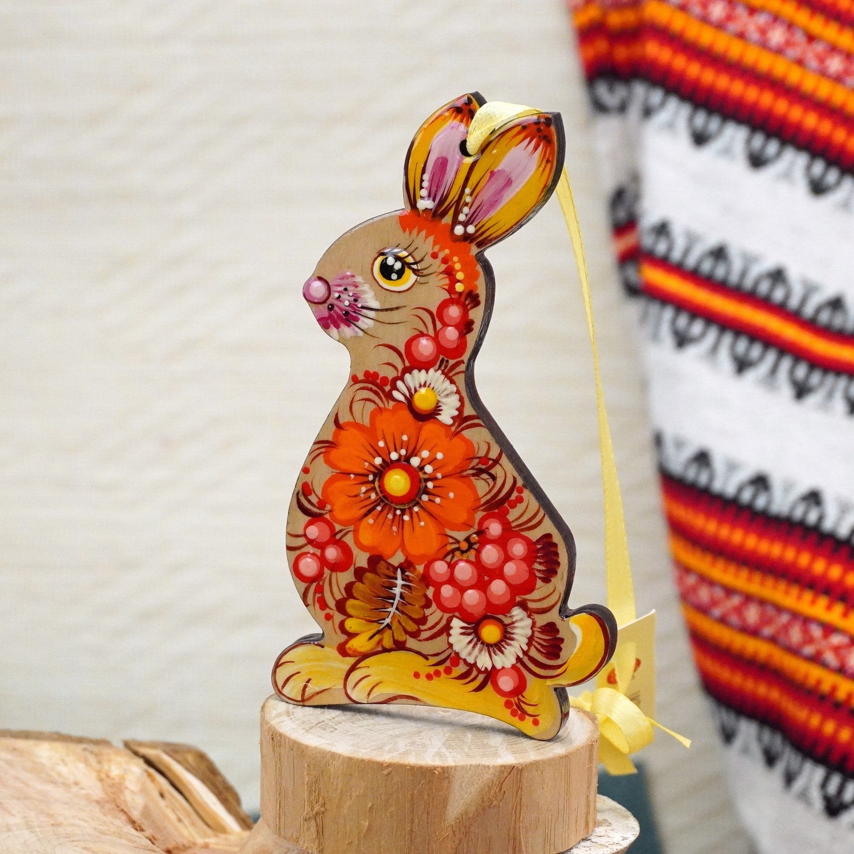 Osterhase aus Holz - Witzige Osterdekoration