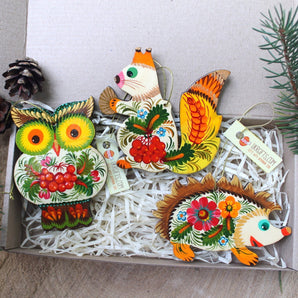 Squirrel, hedgehog and owl ornaments - forest animals set made of wood