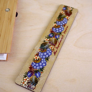 Beautiful wooden bookmark, hand painted in Petrykivka style