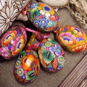 Hanging hand painted Easter eggs decorations