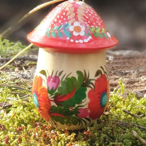 Wooden toadstool pendant that can be opened