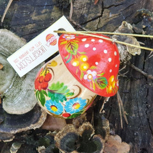 Fly agaric pendant for the Christmas tree that can be opened