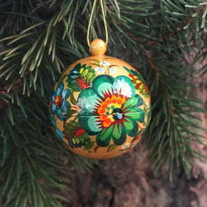 Gold-grüne handbemalte Weihnachtskugel aus Holz- 5.5cm unzerbrechlich