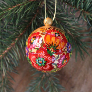 Exclusive Christmas ball - golden with red pattern, 5.5cm