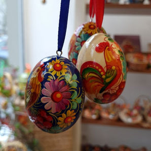 Eco-freindly Easter egg painted with the rooster pattern