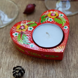 Heart gift candle holder made of wood, traditional handicraft