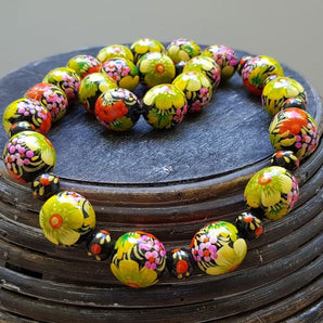 Fashion flower wooden beaded necklace, hand painted in ukrainian style