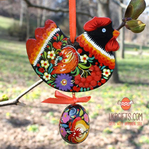 Easter ornament, black chicken with easter egg, ukrainian Petrykiwka painting