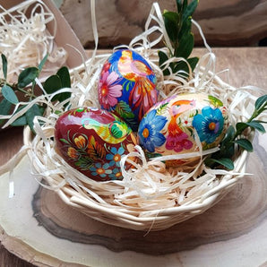 Hand-painted Easter eggs with fantasy birds - 3 pieces in a basket - Easter decoration natural materials