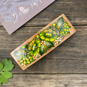 Schöne Haarspange aus Holz mit Blumenmuster - origineller Haarschmuck