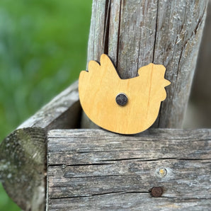 Schönes Huhnchen-Magnet aus Holz, ukrainische Handwerkkunst