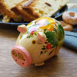 Piggy salt und pepper shaker of wood, ukrainian painting