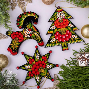 Christmas ornaments set - filigree hand painted on wood