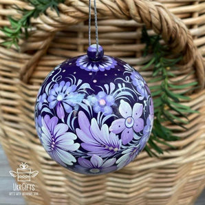 Exclusive Christmas ball, fine hand-painted according to Ukrainian tradition