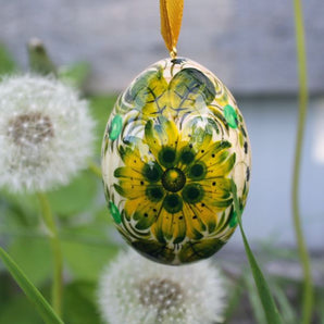 Hand painted wooden Easter egg with bird, Ukrainian painting