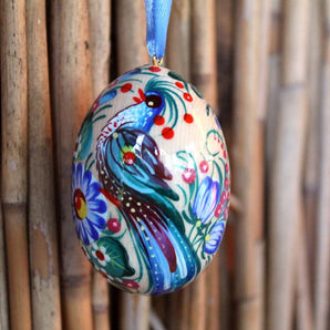 Creative Easter egg pretty painted - traditional Pysanka
