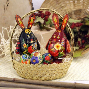 Easter basket with 2 funny Easter rabbits and 3 small Easter eggs made of wood - handicrafts