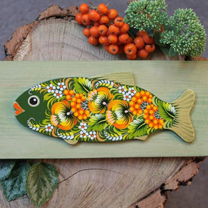 Wooden Fish wall decoration in Green with delicate floral pattern