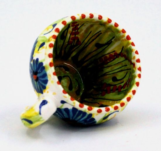 Schöne Teetasse aus Keramik mit Kornblumen