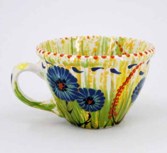 Handgefertigte Teetasse aus Keramik mit Kornblumen