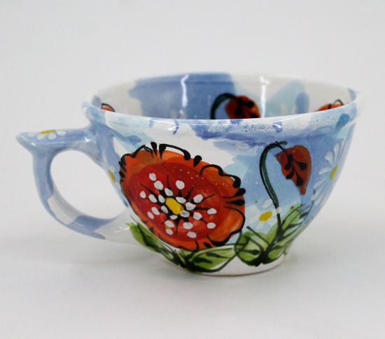 Blaue keramik Tasse handbemalt mit Mohnblumen
