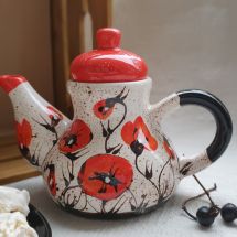 Getöpferte Teekanne "Mohn im Schnee", originelle Handarbeit