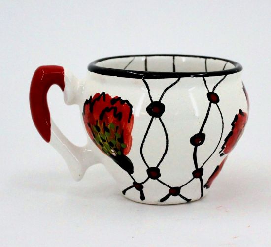 Extravagante Tasse aus Keramik, handgemacht