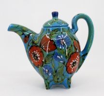 Originelle Teekanne aus Keramik mit Mohblumen