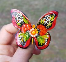 Brooche Butterfly, made of wood and painted by hand