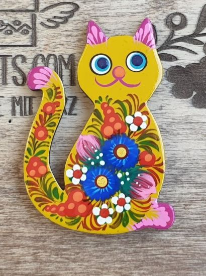 Orange Cat handmade fridge magnet, pretty gift for cat lovers, ukrainian painting