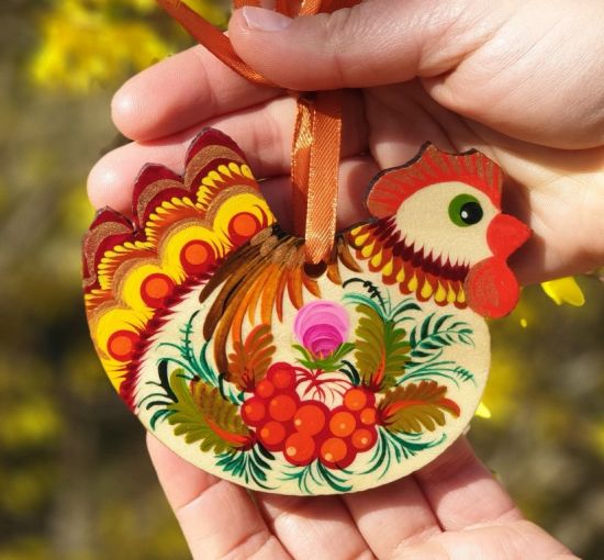 Ukrainian handpainted Easter ornament - Chicken - Petrykivka painting