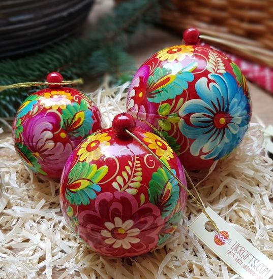 Christmas tree balls set, each ball is a box for small Christmas gift, wooden hand painted ornaments (8,7 and 5.5 cm)