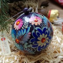 Wooden Christmas ball and a box for small presents, hand painted, 8 cm