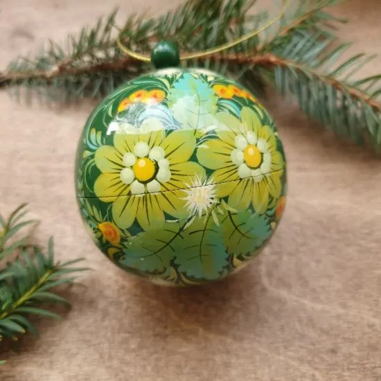 Hand painted Сhristmasball with the flowers motif, ukrainian art