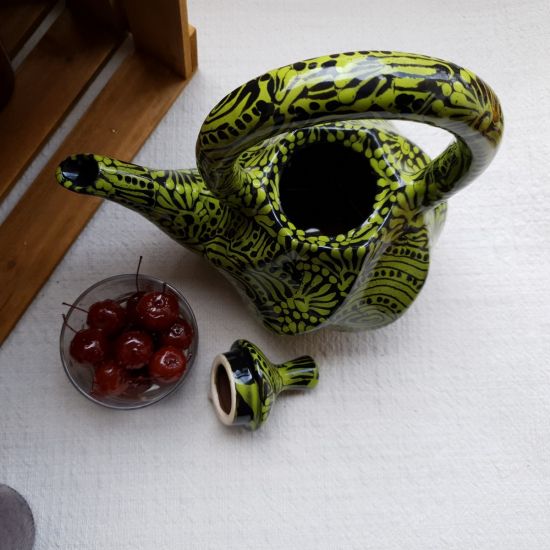 Esclusive ceramic teapot hand painted