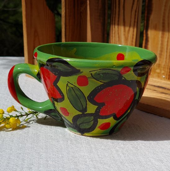 Handbemalte Keramik Tasse mit den Blumen - naive Tulpen