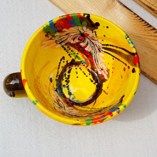 Originelle gelbe Tasse 0.5 L aus Keramik - Abstractmuster