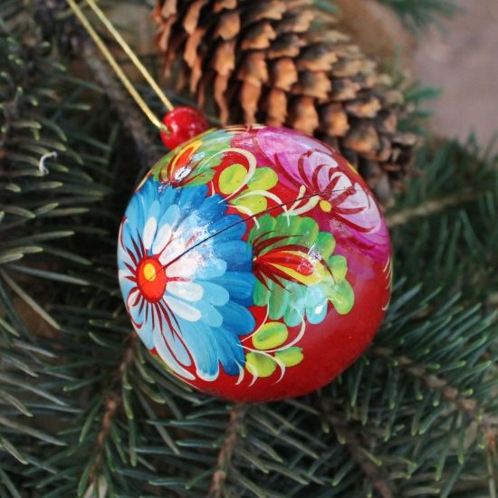 Traditional painted red Christmas ball, Petrykivka painting