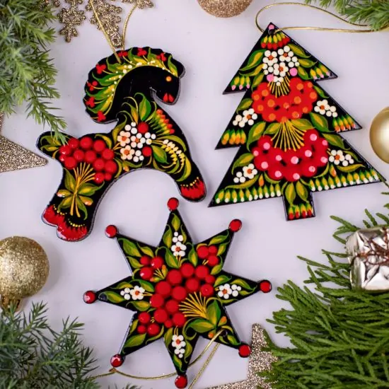 Christmas ornaments set - filigree hand painted on wood