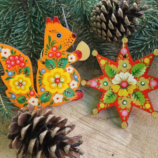 Colorful Christmas wooden decorations set -squirrel and star