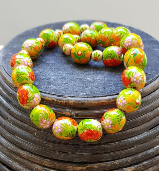 Folk fashion wooden bead necklace, hand painted
