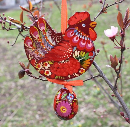 Easter ornament made of wood Chicken with the egg, hand painted in Ukraine
