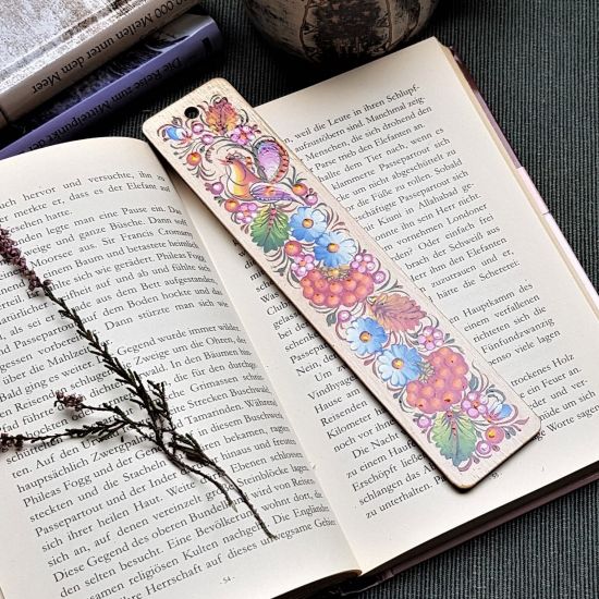 Lovely wooden Bookmark, hand painted in ukrainian art