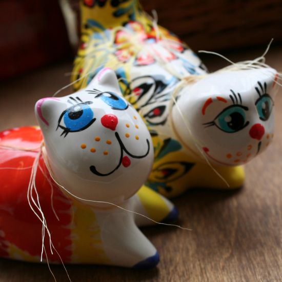 Verliebtes Pärchen - Kater und Katze - Keramik Dekoration - lustige Katzen - Valentinstag Geschenk