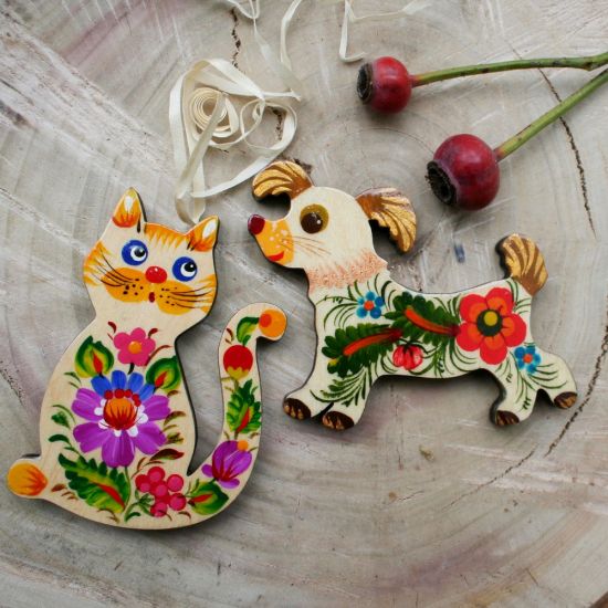 Cat fridge magnet, pretty gift for cat lovers, Petrykivka painting