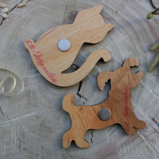 Lustiger Hund - schöner Magnet aus Holz 