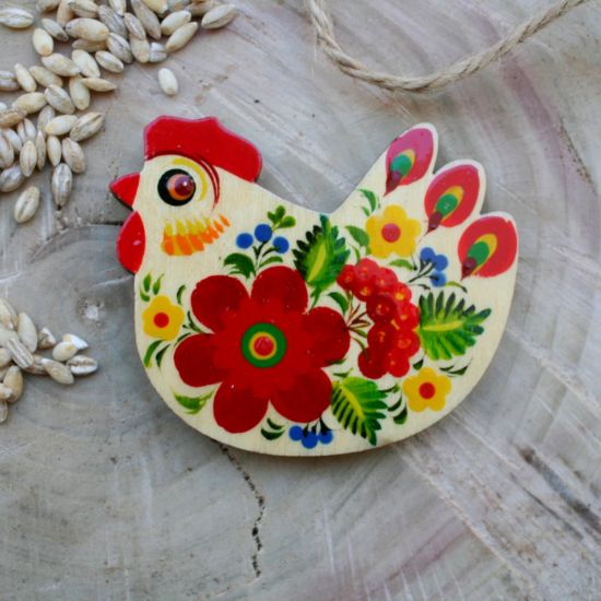 Beautiful magnet Chicken hand painted in Ukainian style